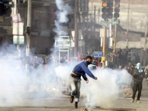 كشمير منقسمة لجزئين، أحداهما يخضع لحكم الهند والآخر لحكم باكستان