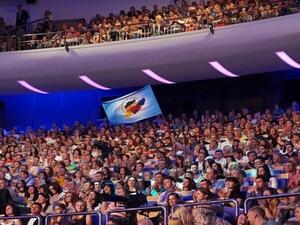 دانيار عليمبايف نال شهرته من خلال مشاركته في برامج KVN