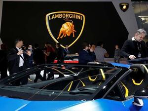 سيارة لامبورجيني هوراكان عرضت في معرض جنيف للسيارات في مارس 2014 