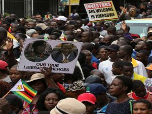 عزل موغابي من رئاسة الحزب الحاكم في زيمبابوي