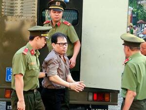 جيمس نغوين في قبضة الشرطة الفيتنامية
