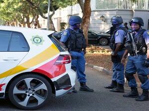  الاعتداءات على الشرطة شائعة في جنوب إفريقيا