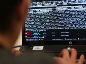 شبهات بالتجسس المعلوماتي في فنادق خلال المفاوضات حول الملف النووي الايراني