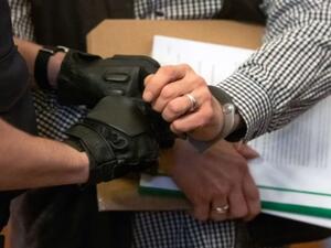 العلاقات متوترة بين روسيا والولايات المتحدة منذ ضمت موسكو شبه جزيرة القرم من أوكرانيا عام 2014