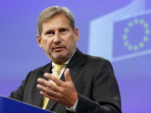 مفوض التوسعة بالاتحاد الأوروبي يوهانس هان