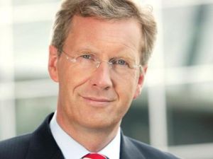 الرئيس الألماني يؤيد مطالبة الشعوب العربية بالديمقراطية