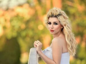 الفنانة سارة 