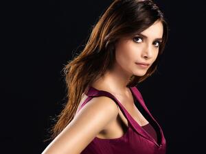 النجمة التركية  سونجول أودن