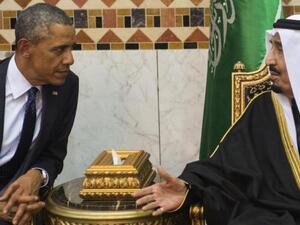 Saudi King Salman meets with US President Barack Obama at the Erga Palace in Riyadh on Jan. 27, 2015. (AFP/Saul Loeb)