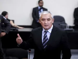  رئيس غواتيمالا السابق اوتو بيريس