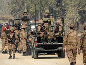 مقتل 34 ناشطا اسلاميا في غارات للجيش الباكستاني
