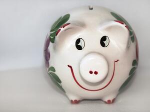 Put a smile on your piggy bank's face and start saving for a cause! (Pixabay) 