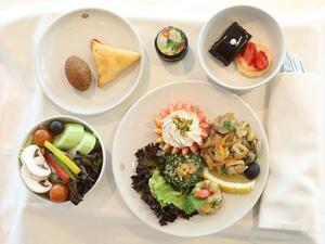 Royal Jordanian will offer a new selection of snack meals to economy class passengers on all short- and medium flights, starting from September 15.