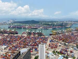 Qatar facilitated faster customs procedures in 2017, which in turn helped diversify the sources of direct imports to the country. (File photo)