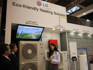 LG plans to invest US $500 million as it ramps up its workforce and R&amp;D, with a further aim of hitting US $10 billion in global sales by 2013
