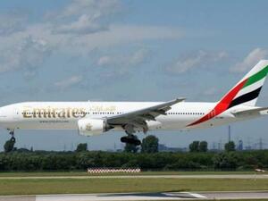 Emirates B77 inflight