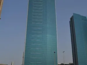 مبنى برجى 48 أون برج جيت على شارع الشيخ زايد في دبي