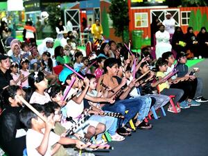 At Modhesh World, the performance is turned into an interactive show aimed at introducing children to basic notes of drumming and teaching them traditional dance steps which are in sync with the beats.