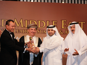 Abdulla Abdulaziz Al Subaie, Barwa CEO receiving the award