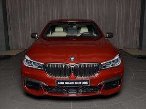 سيارة BMW M760Li xDrive