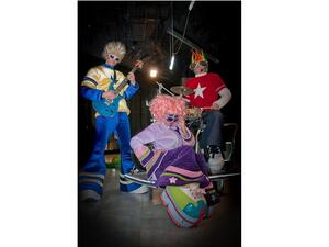 Visitors can enjoy the entertainment on December 15 and 16. 