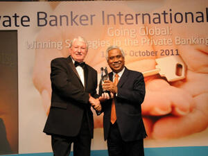 Brian Shegar, General Manager, Singapore, and Head of Asia Pacific, Emirates NBD receiving award for Best Private Bank