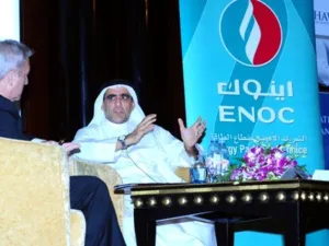 خلال المنتدى