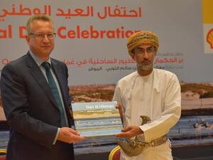 H.E. Mohammed bin Salem bin Said Al Tobi, Minister of Environment and Climate Affairs, SDO & Chris Breeze, Country Chairman, Shell Oman