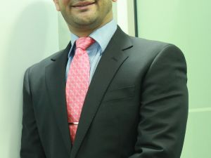 خلال الاجتماع