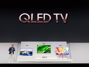Jonghee Han, President of Visual Display Business at Samsung Electronics, introducing the new 2018 QLED TVs.