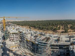 Mirdif Hills offers flexible payment plans at special price points.
