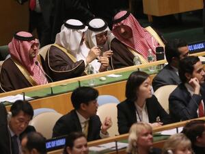 Saudi government employees receive SR12.7 billion in salaries every month. (John Moore/ AFP)