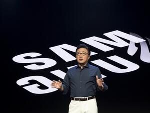 DJ Koh, President and CEO of IT & Mobile Communications Division, Samsung Electronics.