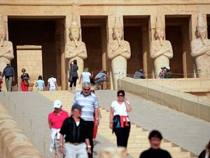 The number of tourists increased 55 percent in the first 11 months of 2017, the head of Egypt’s Tourism Promotion Authority Hisham al-Demery said. (AFP) The number of tourists increased 55 percent in the first 11 months of 2017, the head of Egypt’s Tourism Promotion Authority Hisham al-Demery said. (AFP)