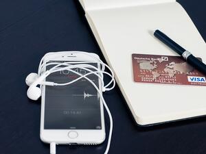The use of mobile wallets as a means of payment will perhaps be the biggest disruption the financial sector in the UAE has ever seen. (Pixabay)