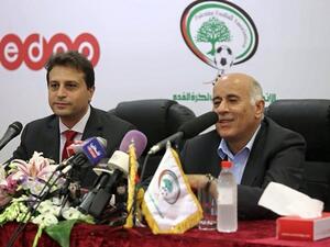 خلال الحدث