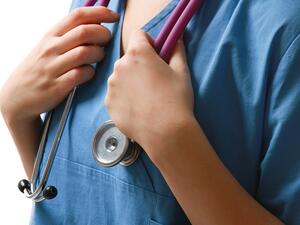 The number of female doctors rose from 2,053 in 2012 to 2,403 in 2016. (Shutterstock)