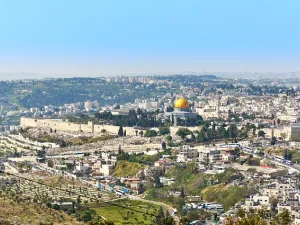 The United Arab Emirates allegedly trying to buy up property in occupied east Jerusalem close to the Al-Aqsa mosque. (Shutterstock)