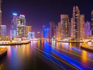 الزيادات في الأجور والرواتب يمكن أن تتراوح بين 2.5 و4.5%