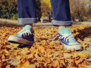 Fall is a good time for you to get up and get moving, experts say. (Shutterstock)