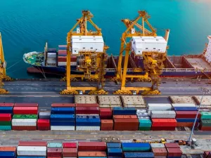 انخفاض قيمة الواردات المصرية بنسبة 6.7% خلال العام الماضي
