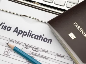 Applicants for a tourist and express visas must apply one week before traveling to the Sultanate. (Shutterstock)