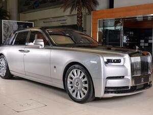 Rolls-Royce Phantom, by Abu Dhabi Motors. (KhT)