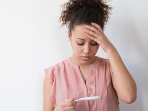 من أهمِ المشكلاتِ التي تواجه النساء بعد الزواج هي التأخر في الإنجاب