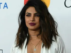 بريانكا شوبرا (filmfare.com)