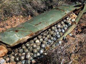  Cluster munitions in Deir Ezzor (Twitter)