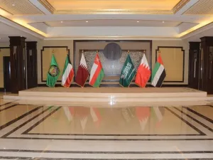 أعلنت قطر أن "الحوار دون شروط مسبقة هو الحل الأمثل للأزمة الخليجية