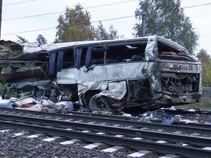 قتلى وجرحى بتصادم قطار مع حافلة في روسيا
