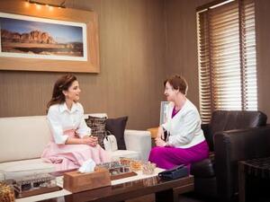 اللون الوردي يعتبر من أكثر الألوان الذي يعبر عن أنوثة المرأة