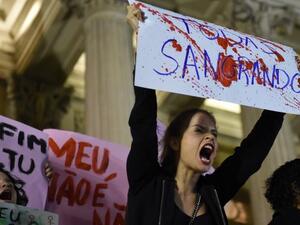 غضب وصدمة في البرازيل بعد نشر فيديو "اغتصاب جماعي" لفتاة مراهقة 